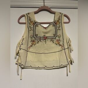 Women’s cropped tank top